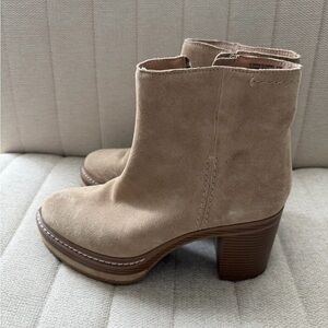 New Steve Madden 3.5in Tan Suede Ankle Boots